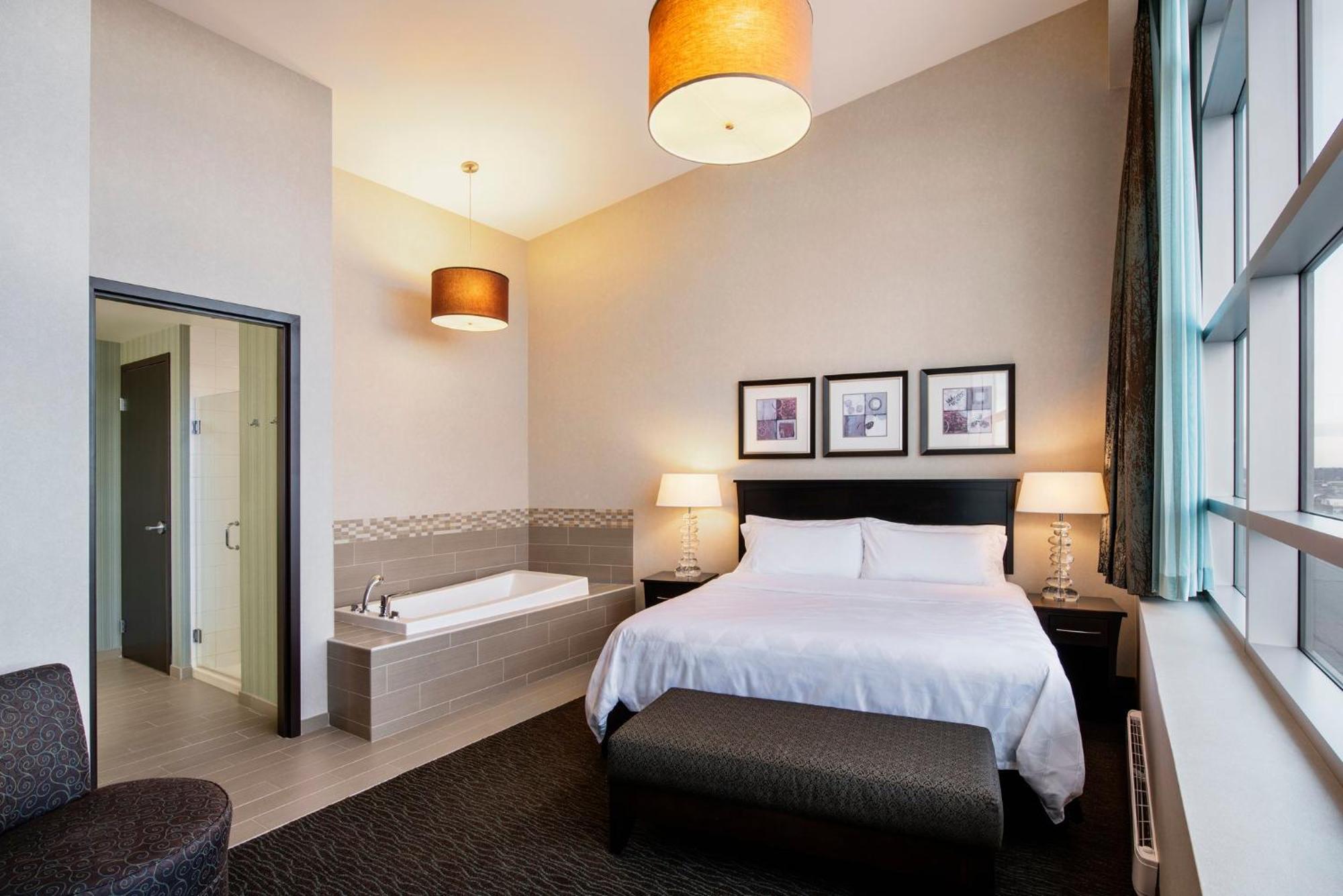 Holiday Inn Saskatoon Downtown By Ihg Exterior photo
